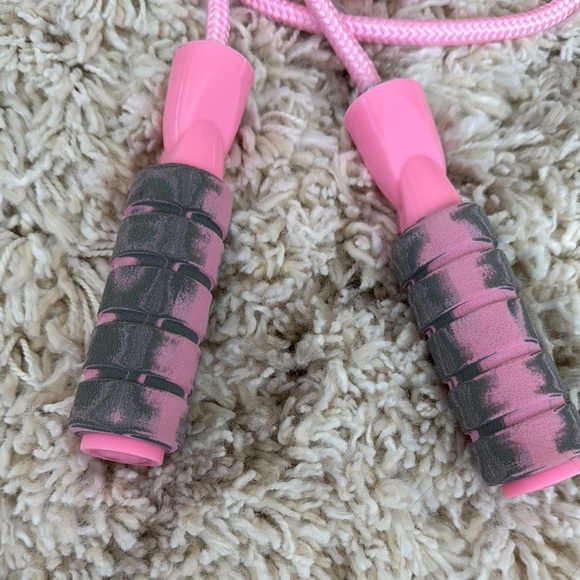 Pink Jump Rope - Picture 4 of 5